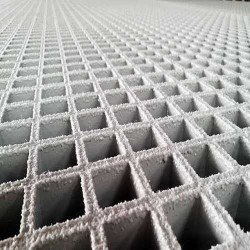 Caillebotis Antidérapant À Surface Granuleuse En Fibre De Verre